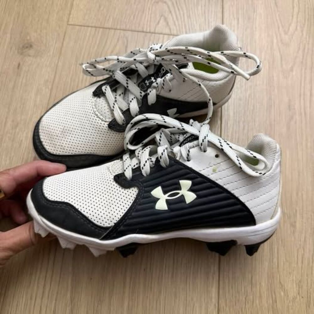 Under Armour Leadoff Baseball Cleats size 13k